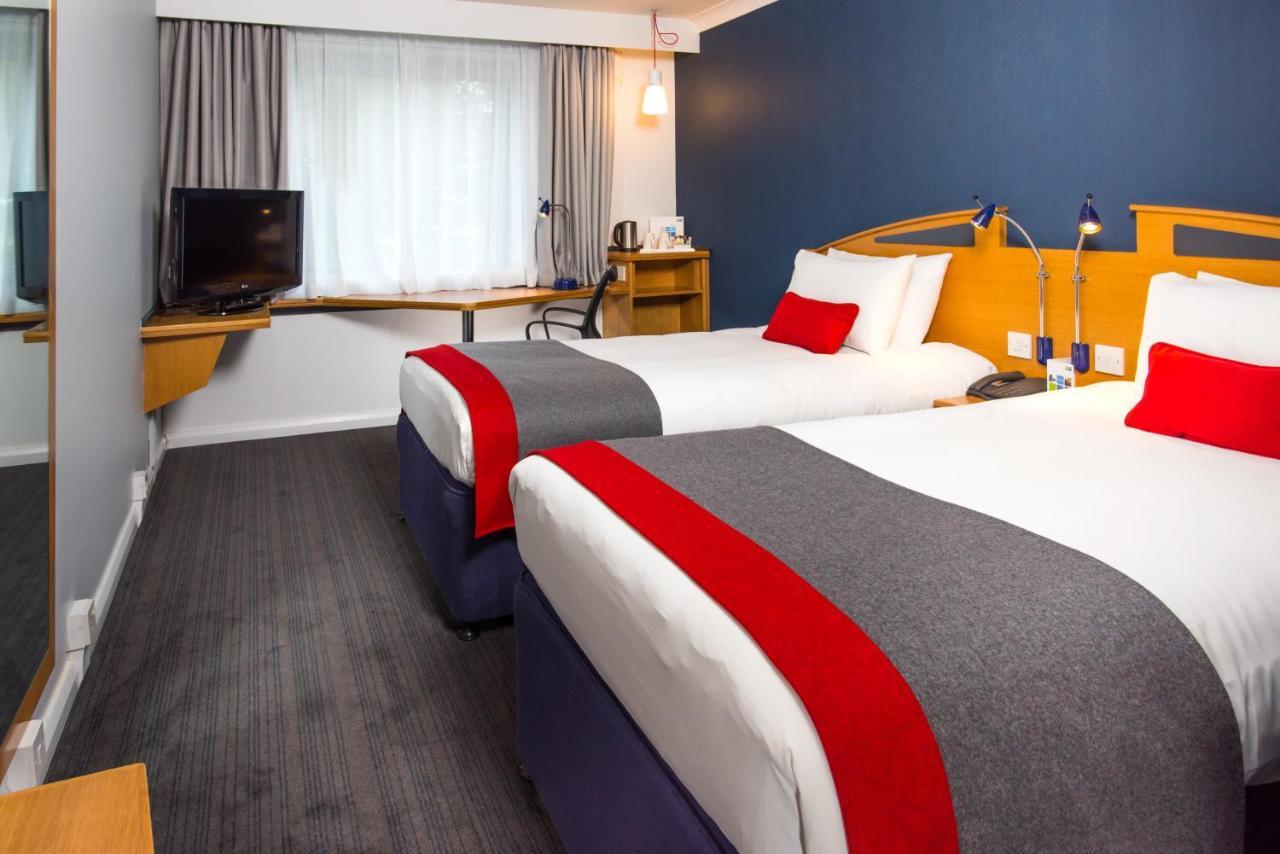 Holiday Inn Express East Midlands Airport By Ihg Castle Donington Exteriér fotografie