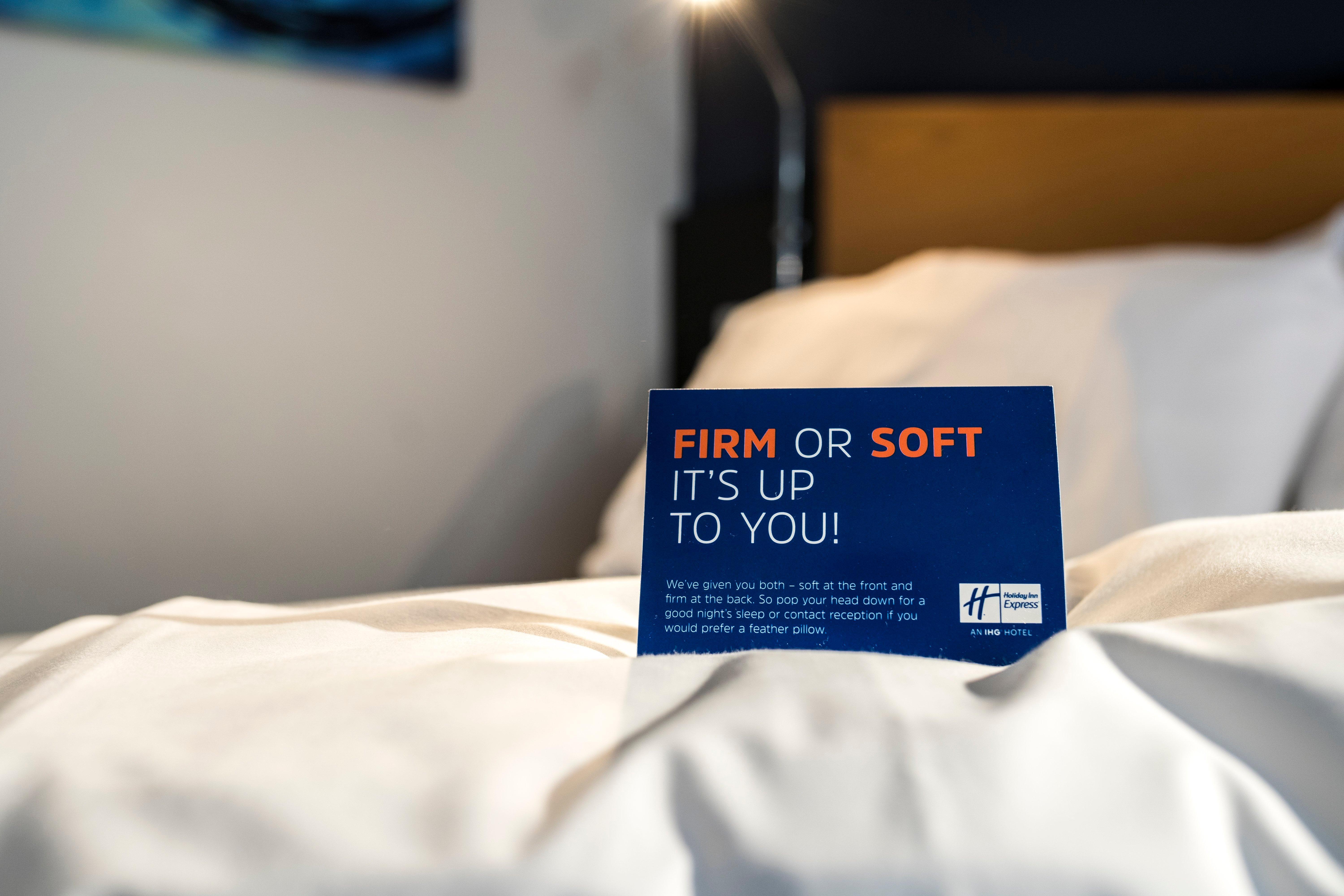 Holiday Inn Express East Midlands Airport By Ihg Castle Donington Exteriér fotografie