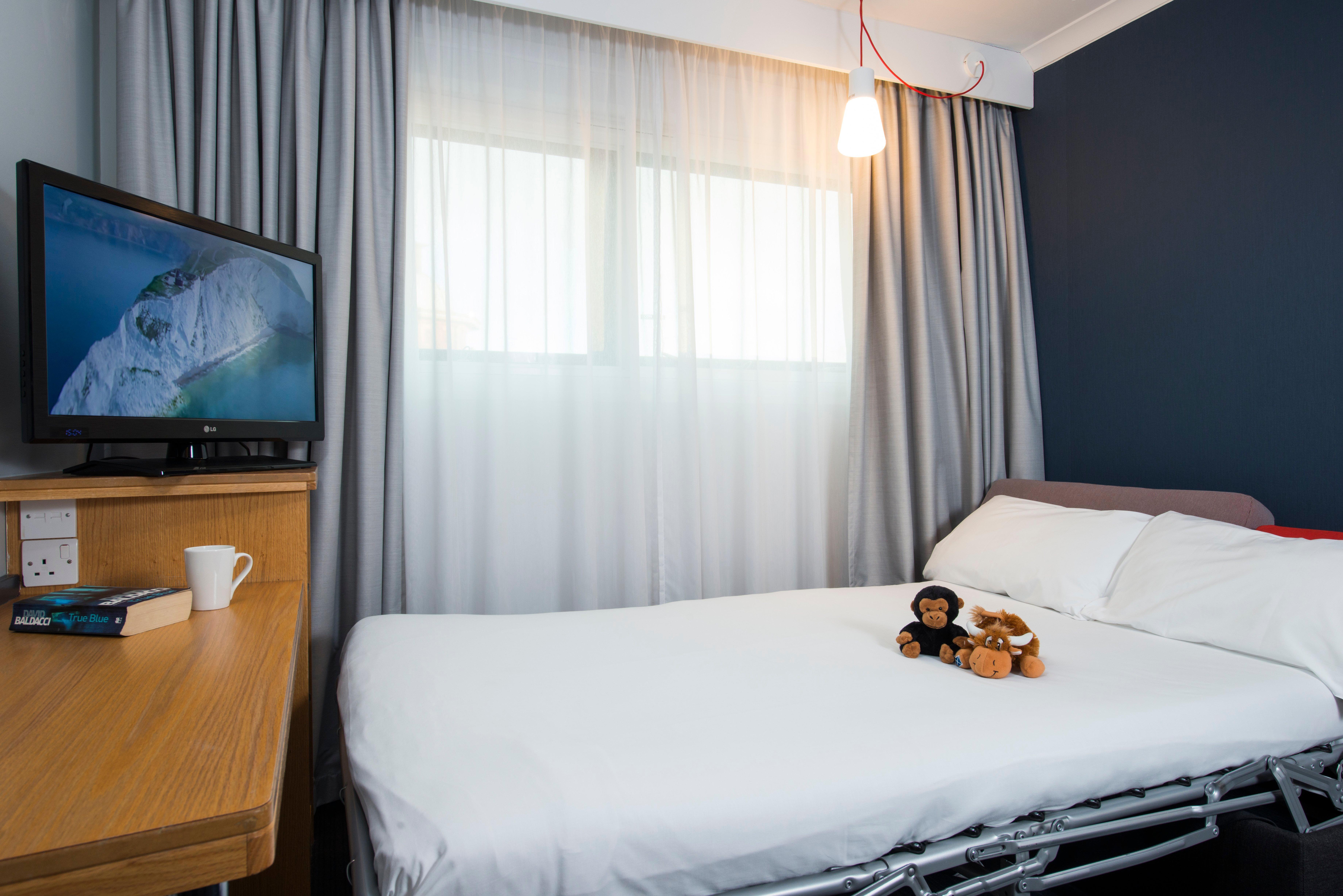 Holiday Inn Express East Midlands Airport By Ihg Castle Donington Exteriér fotografie