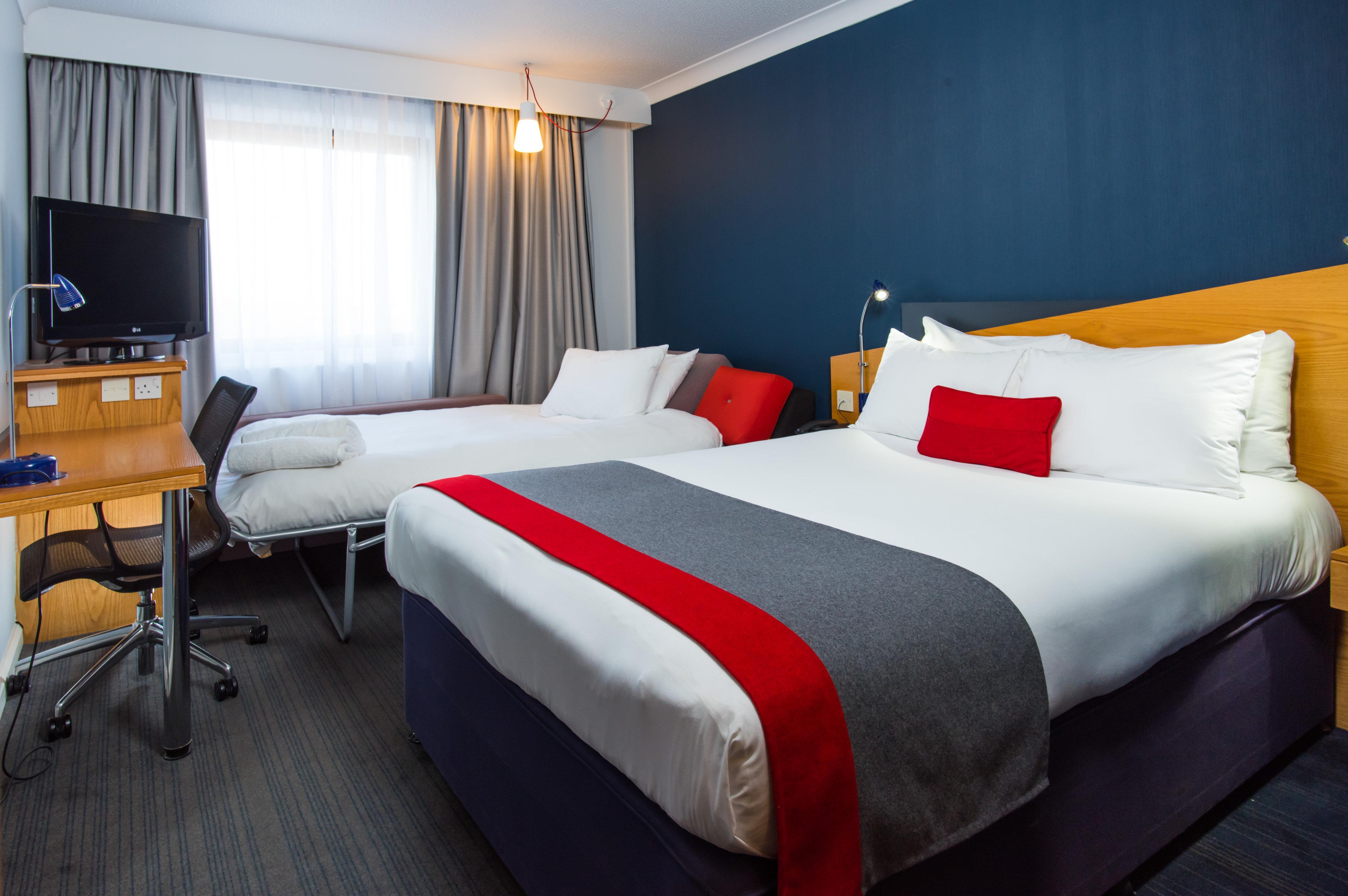 Holiday Inn Express East Midlands Airport By Ihg Castle Donington Exteriér fotografie