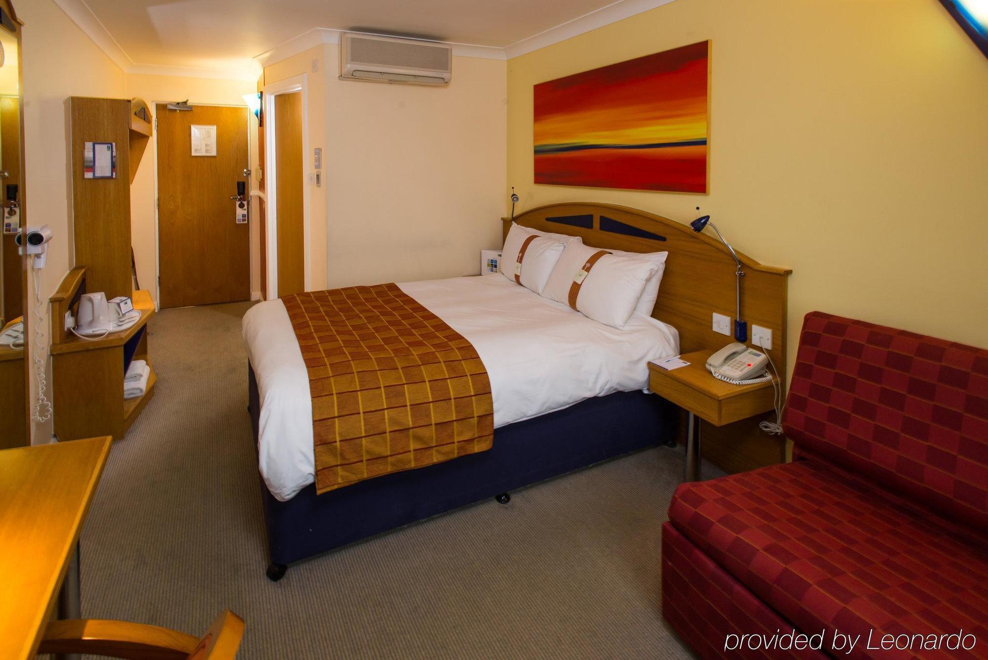 Holiday Inn Express East Midlands Airport By Ihg Castle Donington Exteriér fotografie