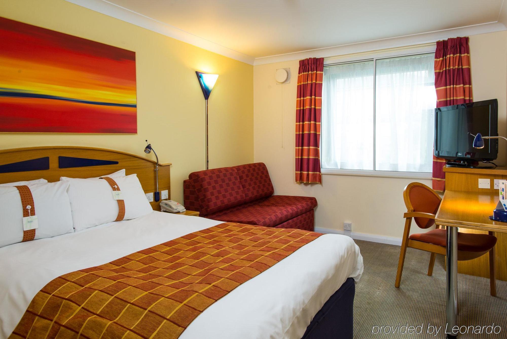 Holiday Inn Express East Midlands Airport By Ihg Castle Donington Exteriér fotografie