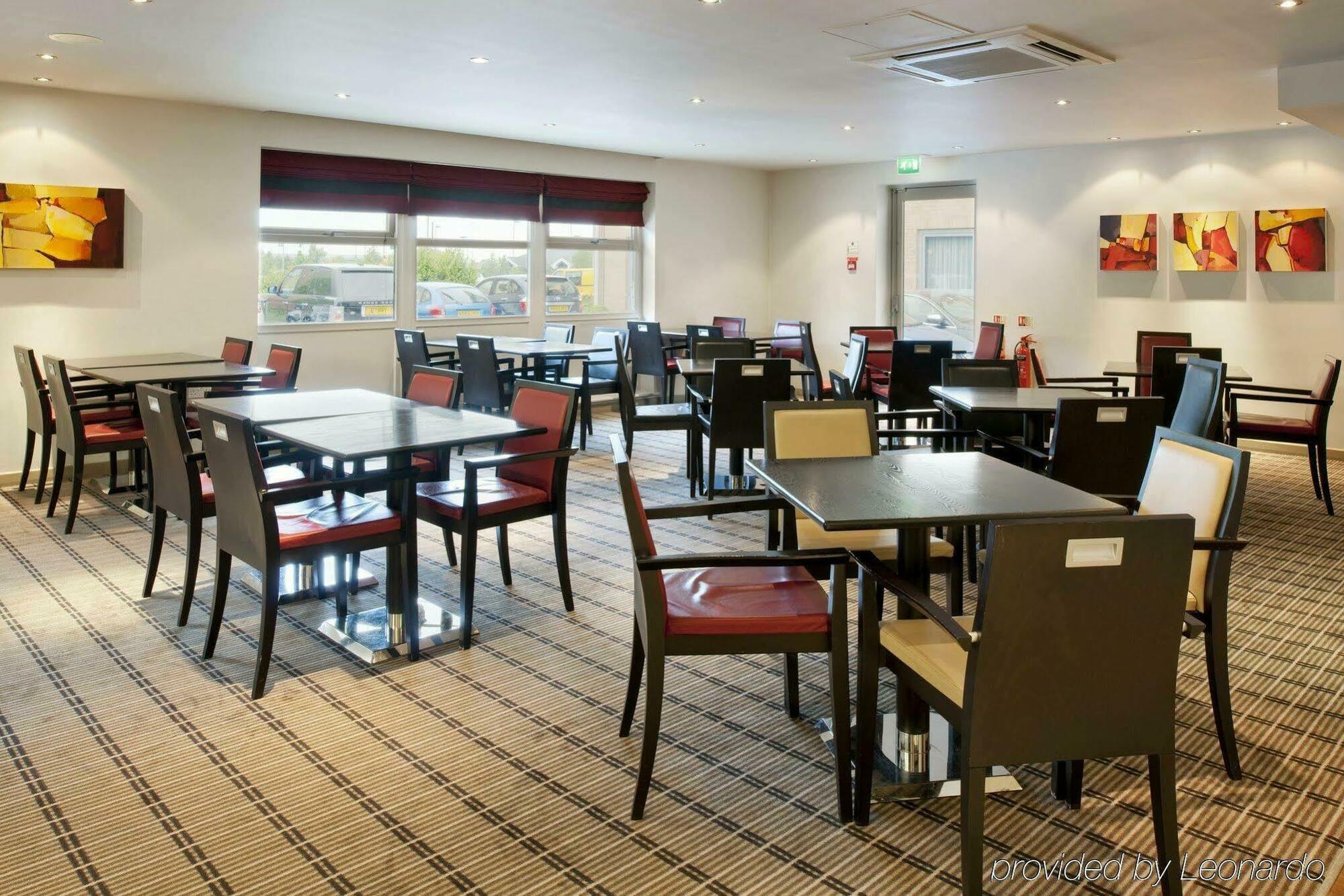 Holiday Inn Express East Midlands Airport By Ihg Castle Donington Restaurace fotografie