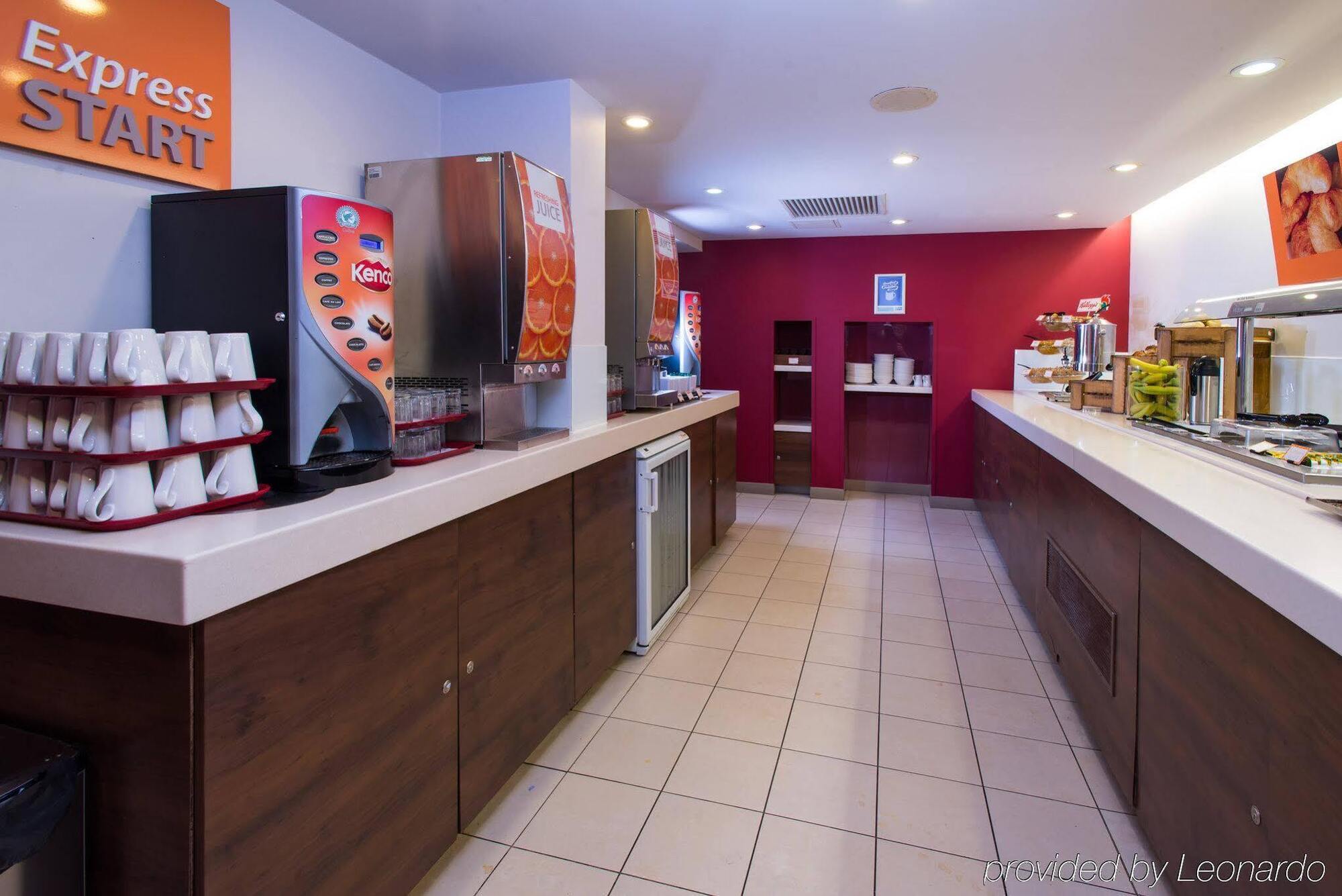 Holiday Inn Express East Midlands Airport By Ihg Castle Donington Exteriér fotografie